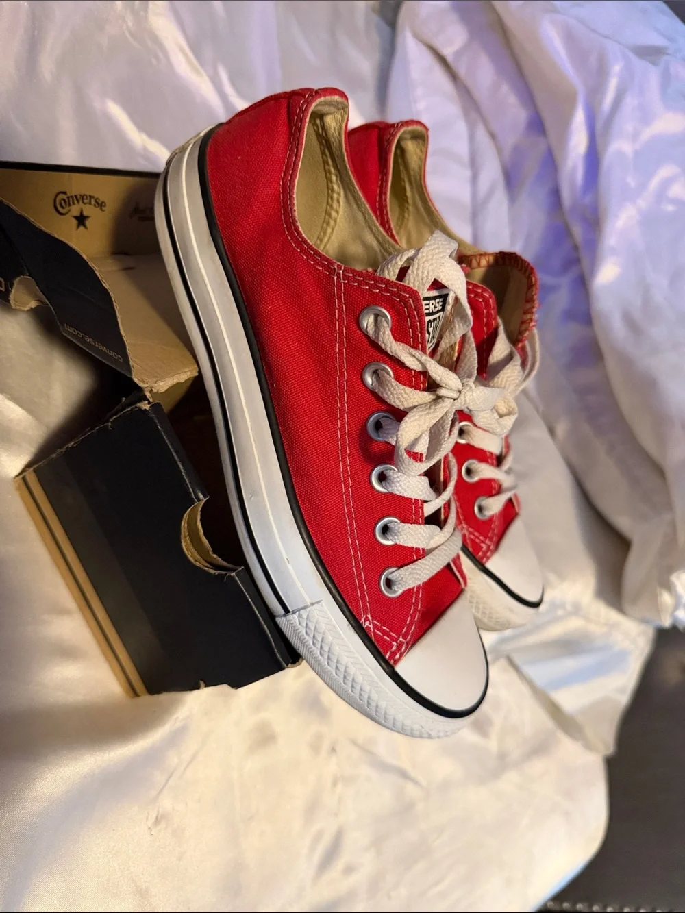 Converse Kids Low Top Sneakers in Red and White